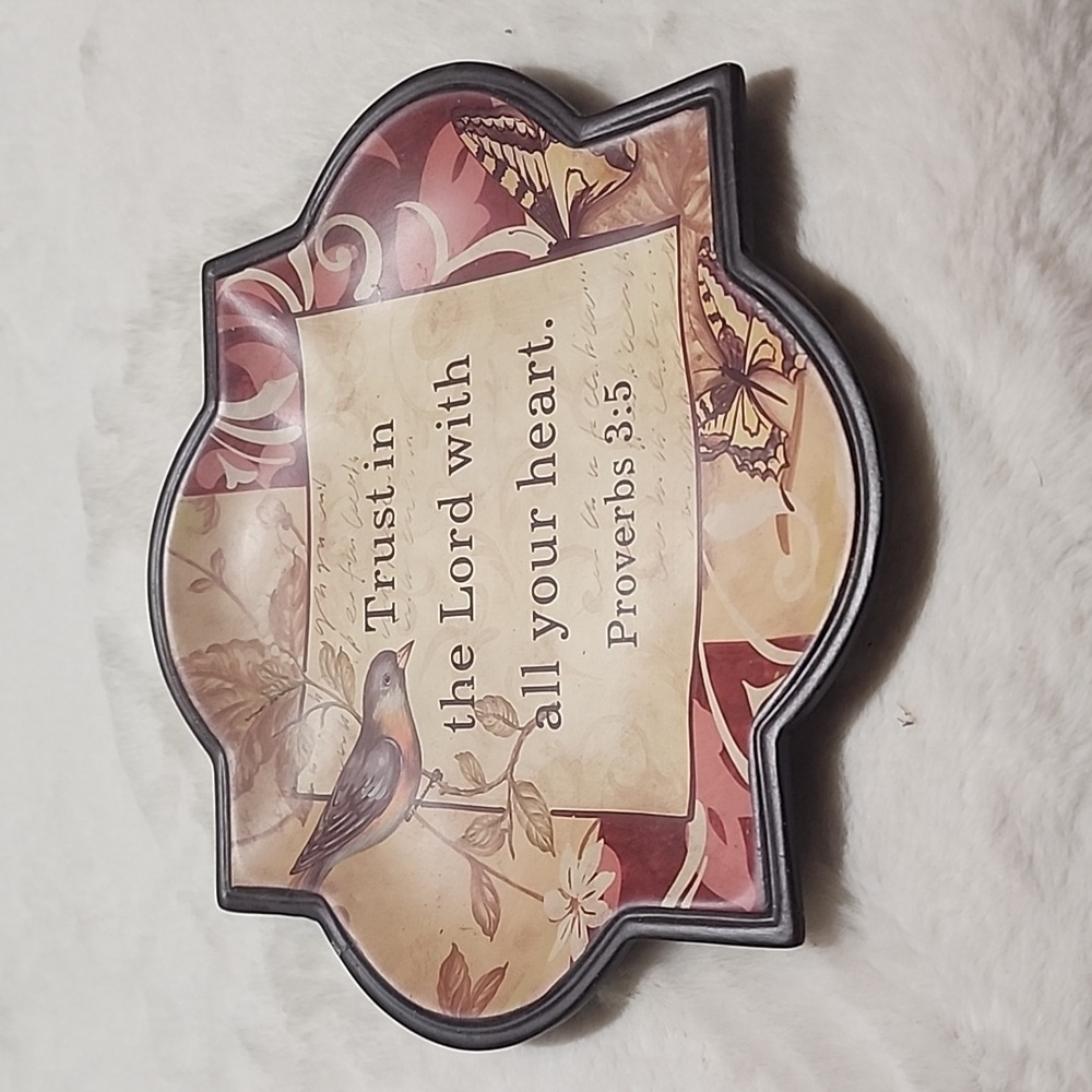 CERAMIC  DECORATIVE PLATE.  PROVERBS  3 : 5.